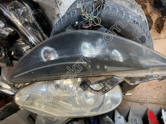 Çıkma Peugeot 207 sol ön far lambası