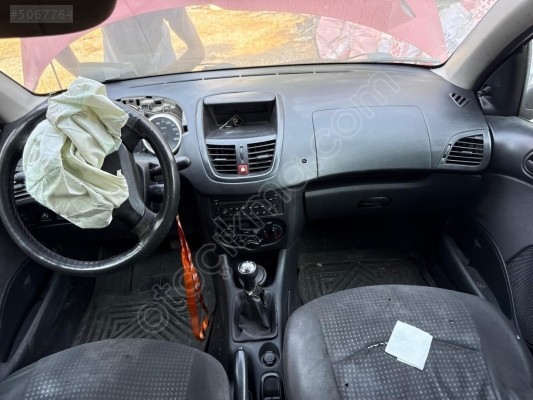 PEUGEOT 206 ORTA KONSOL PLASTİĞİ 2012 MODEL