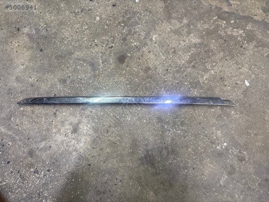 Volvo S90 sol arka kapı çıtası 31488777