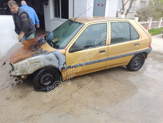 CİTROEN    SAXO   ÇIKMA   SOL  KAPI