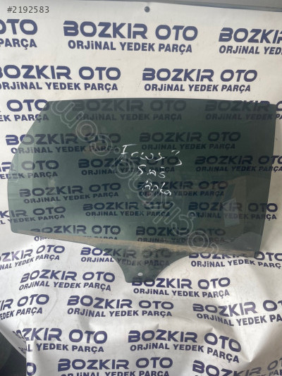 Focus 3 sağ arka kapı camı çıkma