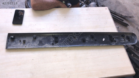 2004-2008 Renault Kango sol ön kapı bandı