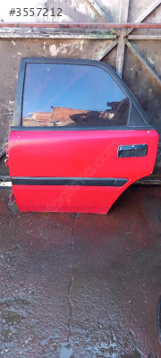 Çıkma mazda 323 hatcback sol arka kapı