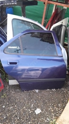 Pejo 406 sag arka kapı