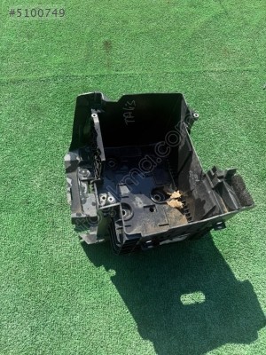 RENAULT TALİSMAN AKÜ ALT PLASTİĞİ