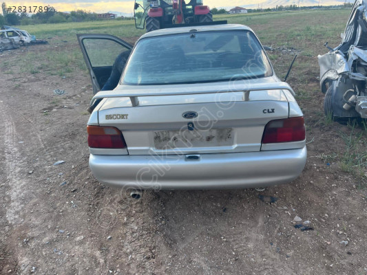 Ford Escort Arka Tampon