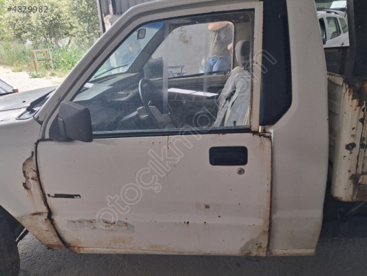 Mıtsıbıshı  L200  Sol  Ön  Kapı