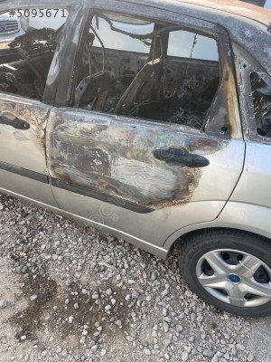 Ford Focus Sol arka kapı