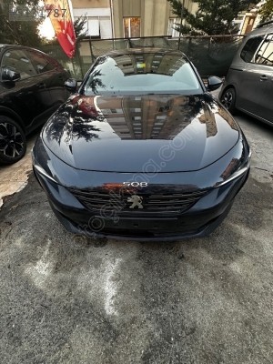 PEUGEOT 508 ön tampon dolu