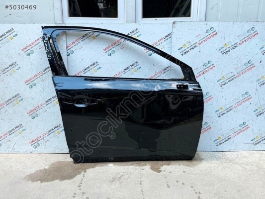 Renault Clio 5 sağ ön çıkma kapı (az hasarlı)
