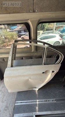 Bmw 3 seri f30 sol arka kapı