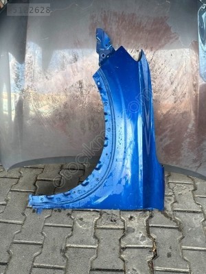 Renault Austral sol ön çamurluk