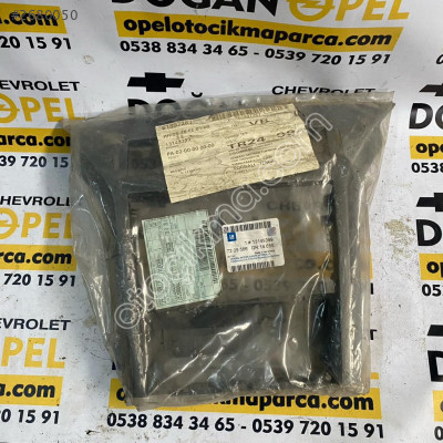 Opel Astra H Teyp Çerçevesi