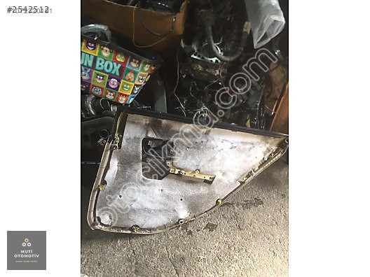 Kia Cerato Sol Ön Kapı Döşemesi Çıkma