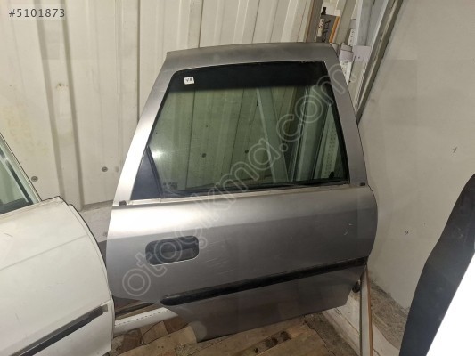 ÖZMEN OPEL VECTRA B ÇIKMA SAĞ ARKA KAPI