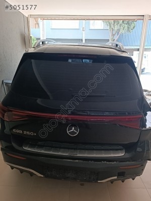 Mercedes EQB bagaj kapağı