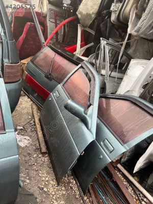 Vega sol ön kapı