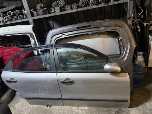 Fiat brava sağ ön kapı gri beyaz hatasız