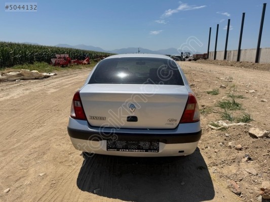 RENAULT CLİO BAGAJ KAPAĞI ÇIKMA