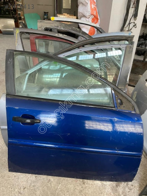 OPEL VECTRA C Modeli İçin Sağ Ön Kapı Çıkma