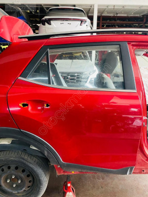 2022 Kia Stonic Sağ Arka Kapı