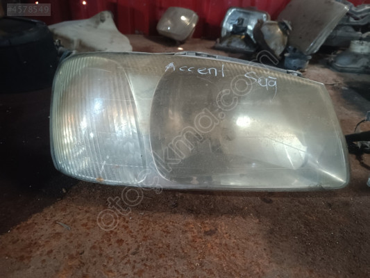 Hyundai accent sağ ön far
