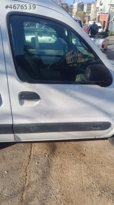 Renault kangoo sağ ön kapı