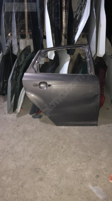 2012-18 FORD FOCUS SAĞ ARKA KAPI ORJ ÇIKMA