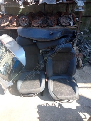 OPEL CORSA D ÖN KOLTUK