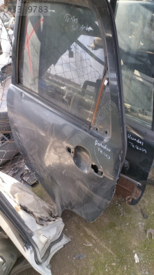 Daihatsu terios kapıları