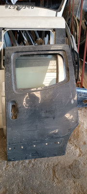 Fiat Fiorino sol arka kapı