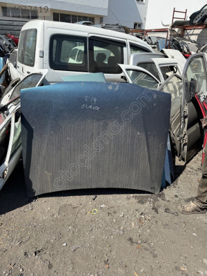 Renault 19 kaput