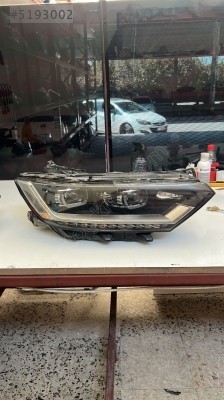 Volkswagen Passat B8 Highline Sağ Far
