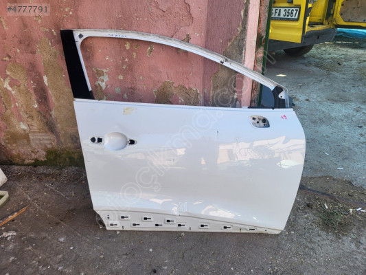 Renault clio 4 sağ ön kapı