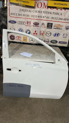 2015-2020 MİTSUBISHI L200 SAĞ ÖN KAPI