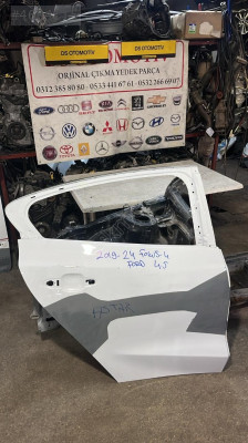 2019-2024 FORD FOCUS SAĞ ARKA KAPI