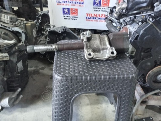 Peugeot 301 akis kulağı