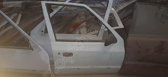 SKODA FELİCİA SAĞ ÖN KAPI