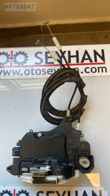 mitsubishi colt 2004-2008 ön sol kapı kilidi