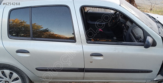 Clio sağ ön kapı