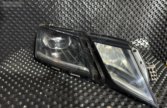 SKODA OCTAVİA SAĞ FAR