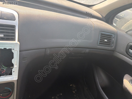 Peugeot 307 torpido kapağı