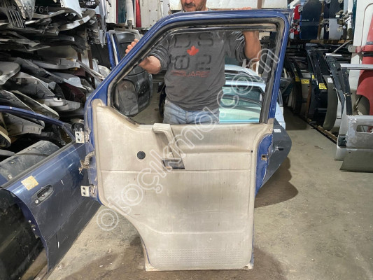 VOLKSWAGEN TRANSPORTER T4 SAĞ ÖN KAPI MENTEŞESİ