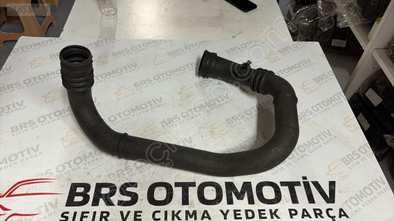 MEGANE 8200213899B  İNTERCOOLER TURBO BORUSU