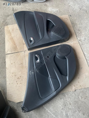 Renault Clio 4 sol arka sag arka kapı döşemesi orijinal