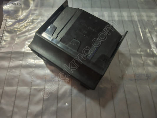 MERCEDES W203 CD BOX