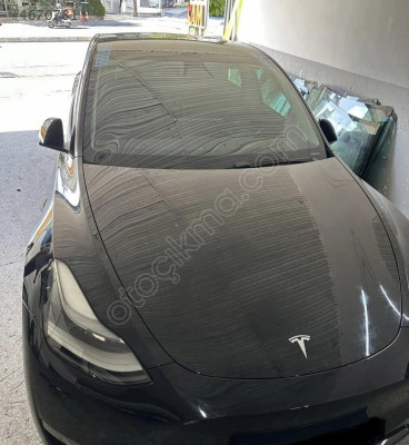 TESLA MODEL-Y ÖN CAM KAMERALI VE SENSÖRLÜ