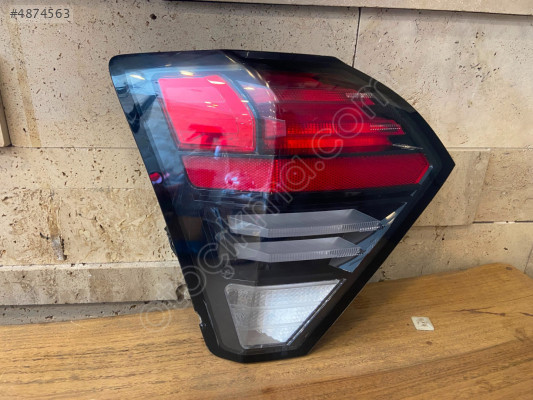 HYUNDAİ KONA 2 SOL STOP 92405-BE1