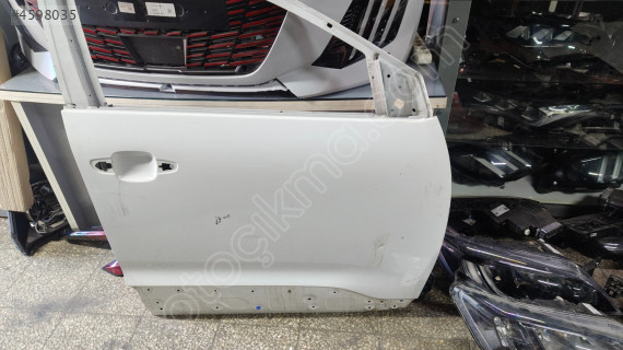 Citroen C5 Air Cross sağ ön kapı temiz