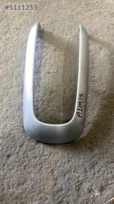 Toyota Auris orta konsol plastiği